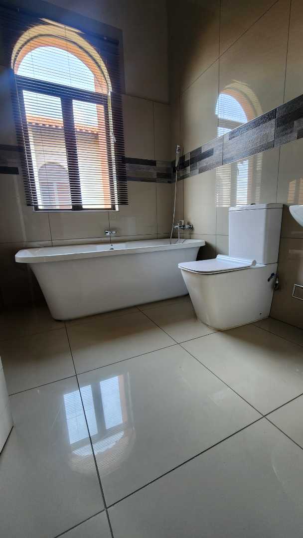 3 Bedroom Property for Sale in Ifafi North West